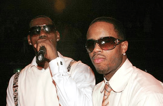 詹姆斯带走调查?NBA大鱼曝光,单场涉及10万,出售浓眉信息赚钱