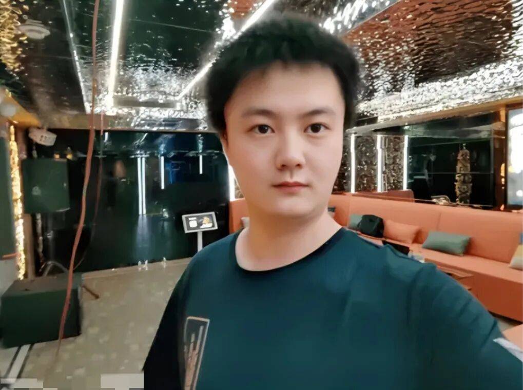 张启东:欢迎自助KTV商家加入“专业展厅深度合作计划”迅速提升竞争力持续获得被动收入。(建议想要入行的老板认真看完)。